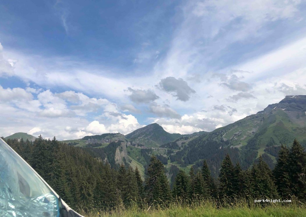 (74110) Morzine - Route d'Avoriaz — foto