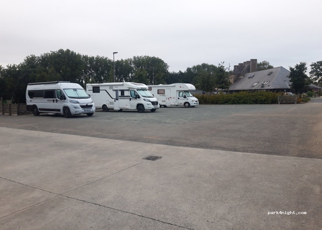 Aire de camping-car Cavan — foto 4