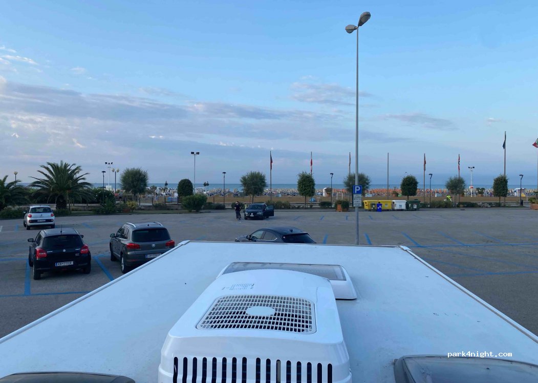 (30020) Bibione - 10 Piazzale Zenith — foto