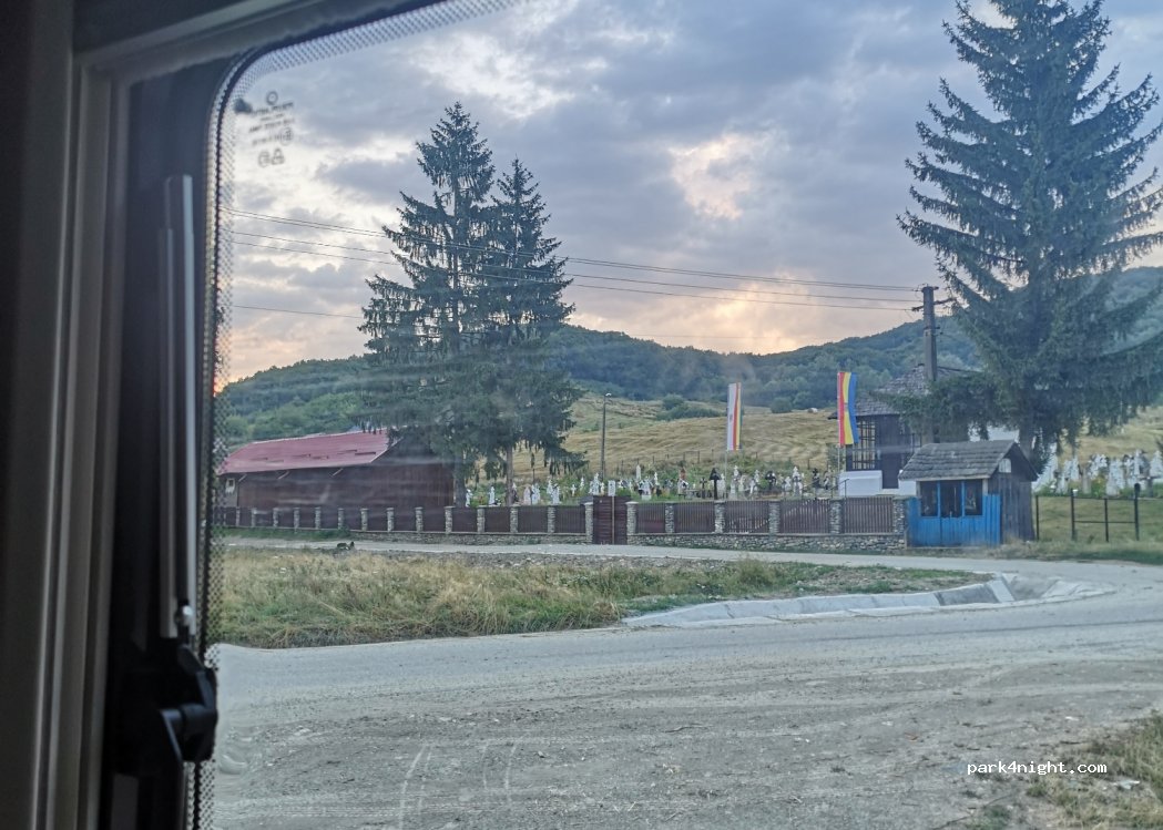 (247128) Sânbotin - Unnamed Road — foto