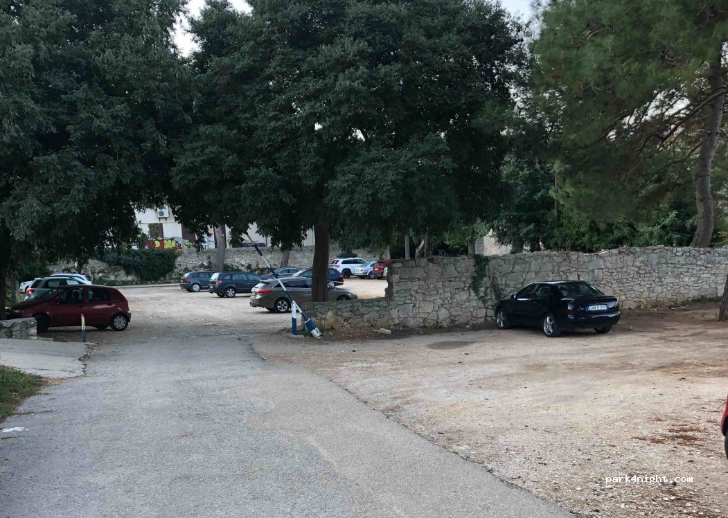 (51557) Cres - 62 Šetalište 20. travnja — foto 2