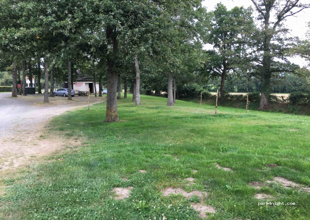 (36160) La Motte-Feuilly - D943 — foto 3