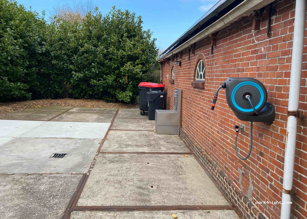 Camperplaats Westerwijtwerd — foto 3
