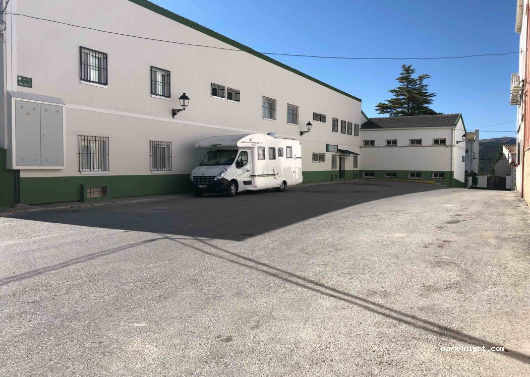 (23290) Santiago de la Espada - 27 Calle Saliente — foto