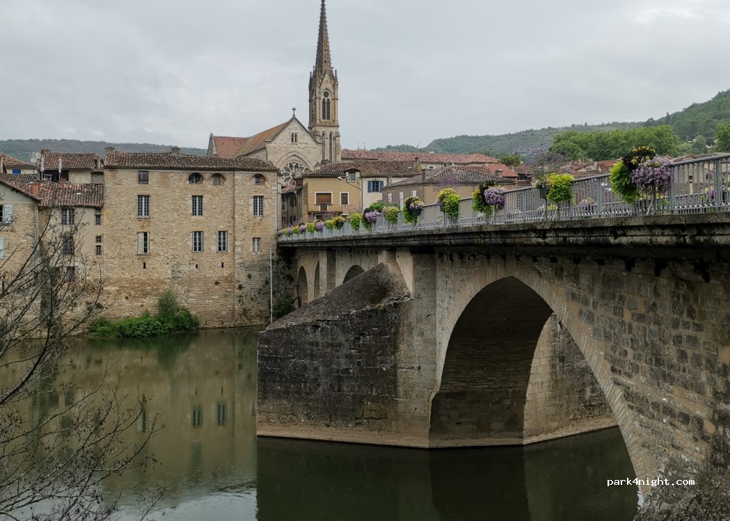 (82140) Saint-Antonin-Noble-Val - 19 Boulevard des Thermes — foto 3