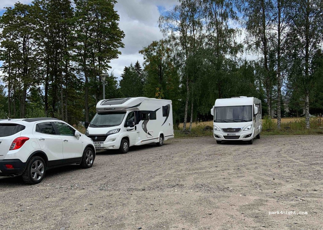 (76150) Pieksämäki - 31 Kirkkotie — foto 2