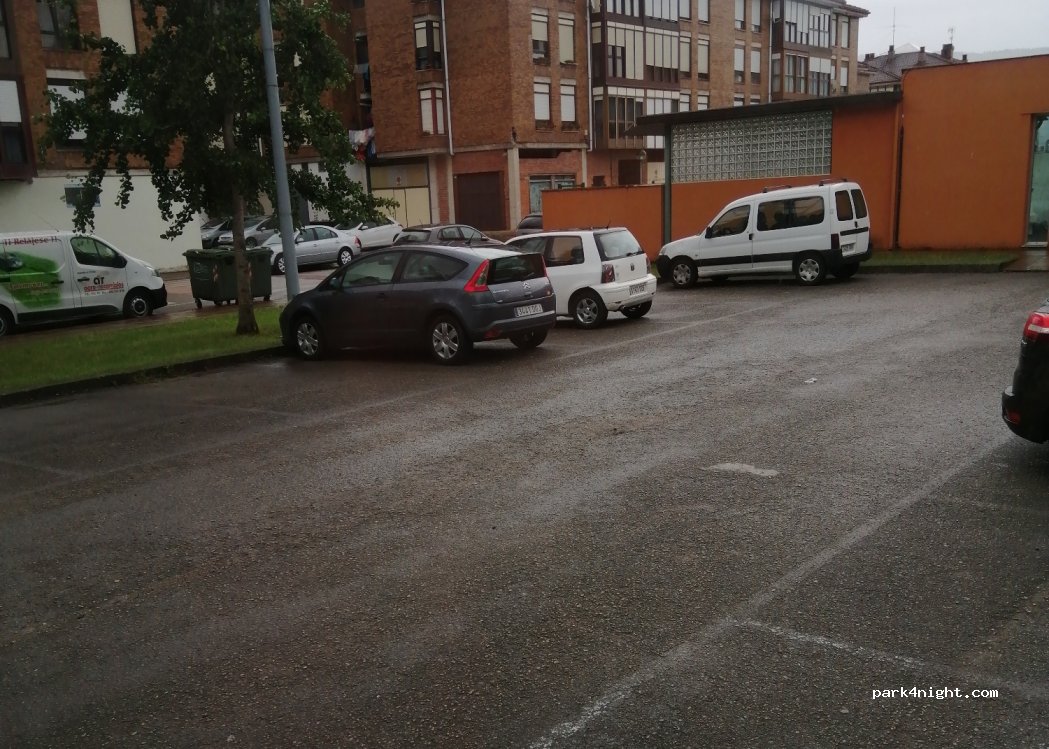 (39500) Cabezón de la Sal - 11 Urbanización la Brañona — foto