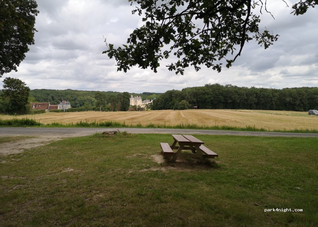(37460) Céré-la-Ronde - D764 — foto
