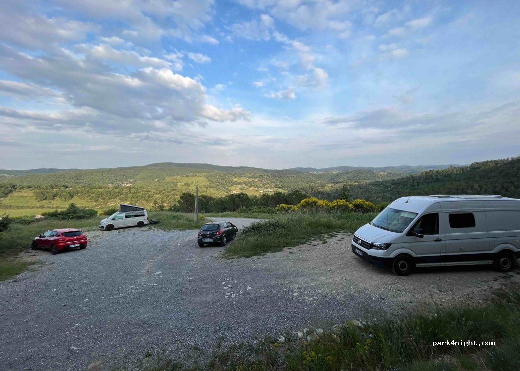 (07170) Villeneuve-de-Berg - Devant de Pierouby — foto 2