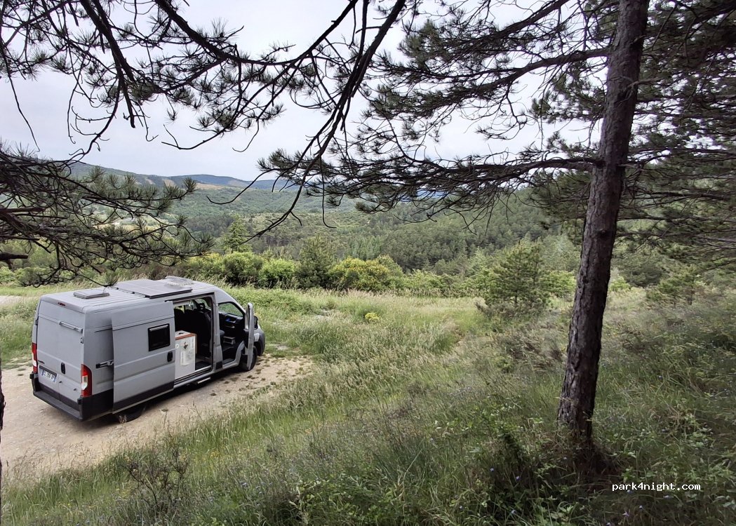 (07170) Villeneuve-de-Berg - Devant de Pierouby — foto 4