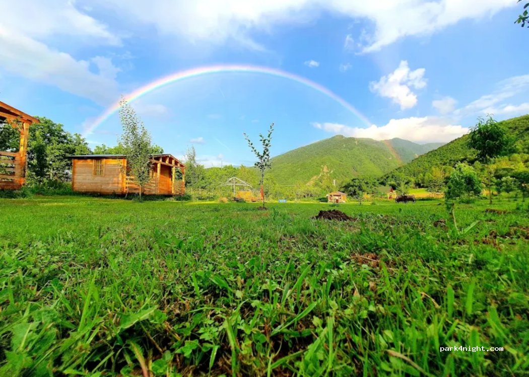 Retezat Retreat Camping — foto
