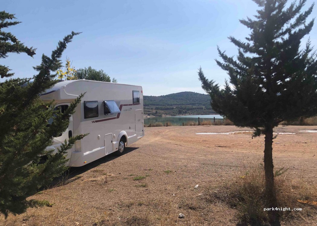 (50210) Nuévalos - Unnamed Road — foto 2