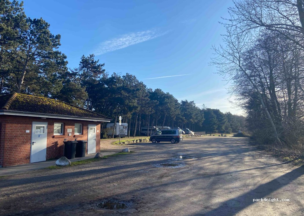 Wohnmobilstellplate am Gammendorfer Strand — foto