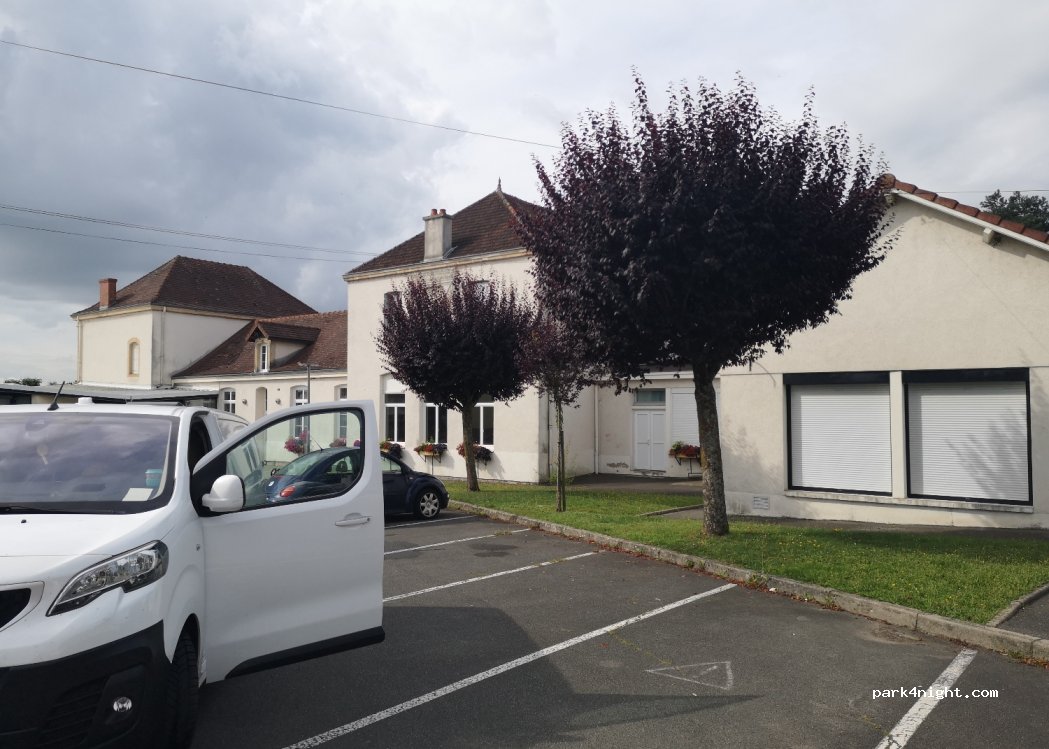 (71420) Ciry-le-Noble - 3 Rue Félix Brelier — foto