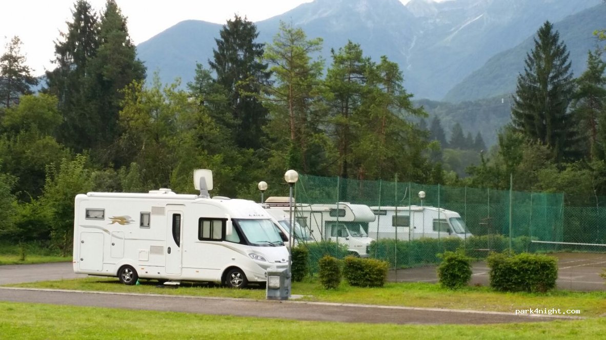 (33021) Ampezzo - 5 Via Laucjit — foto