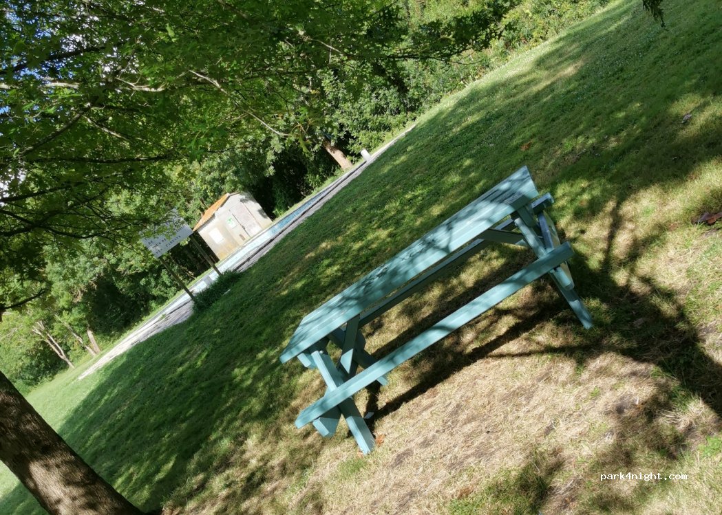 (85420) Maillé - Place du Port — foto
