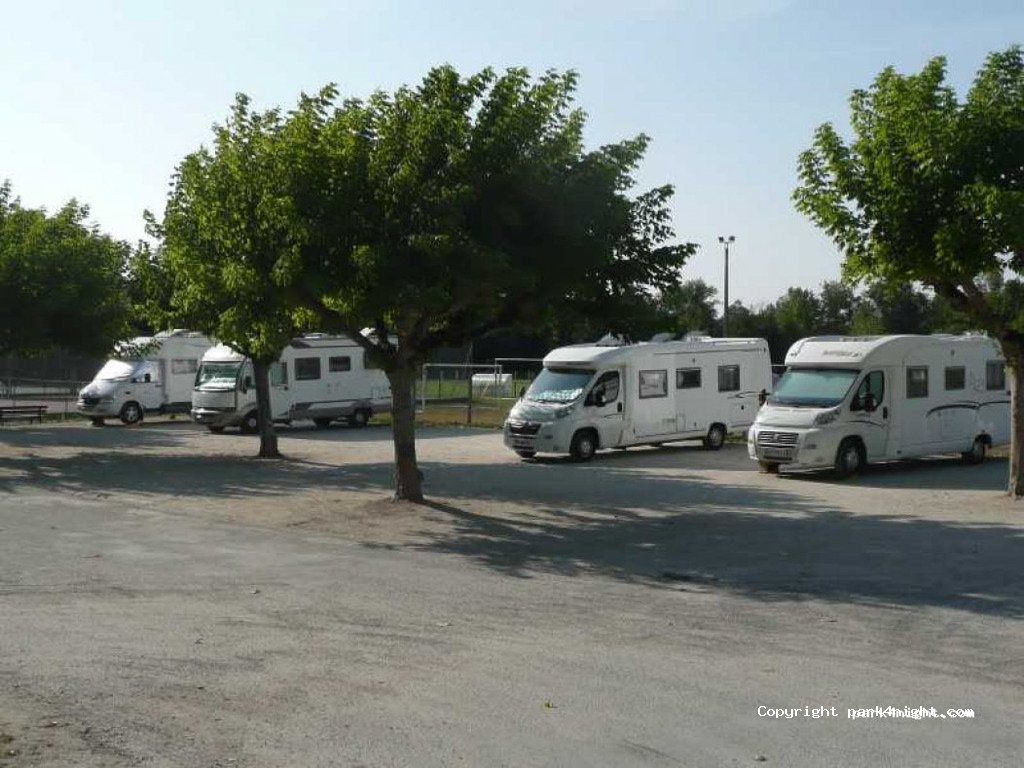 (16390) Laprade - 14 Route de Riberac, Aubeterre-sur-Dronne — foto
