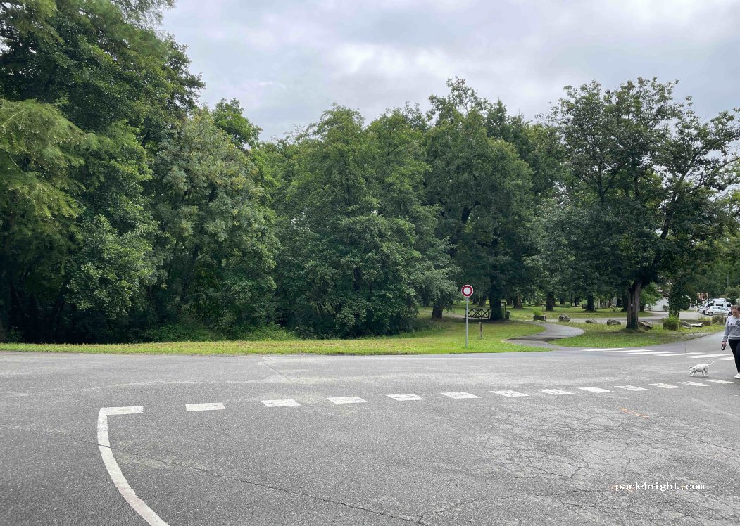 (40100) Dax - 10 Allée du Bois de Boulogne — foto
