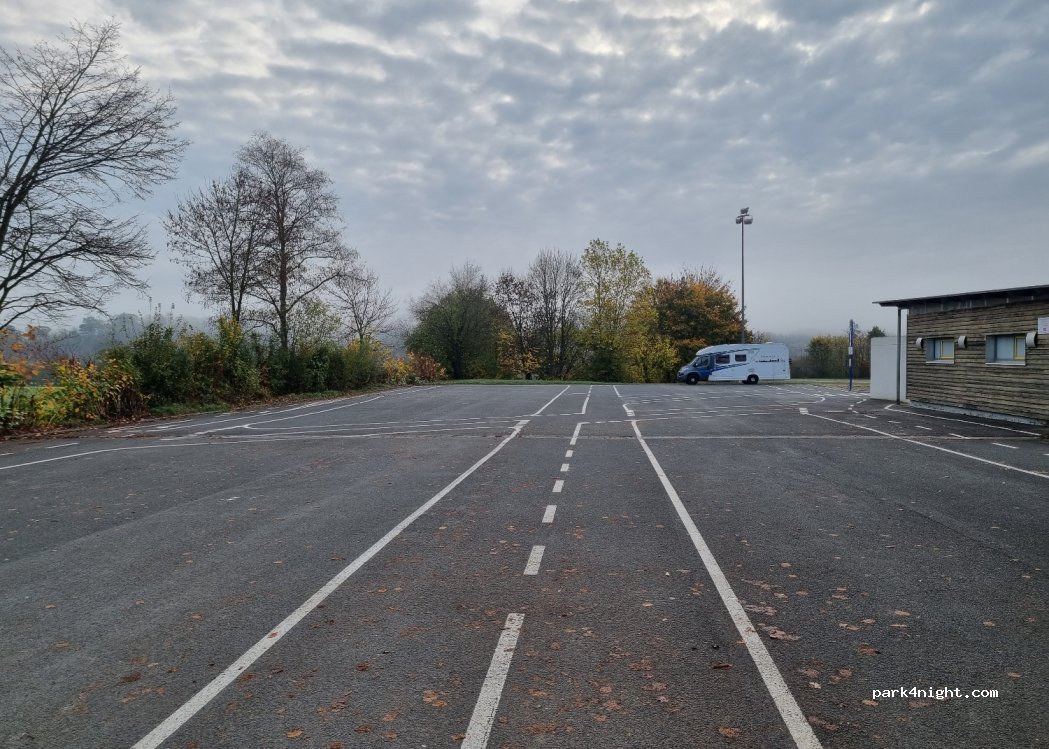 (35638) Leun - 20 Kirchweg — foto