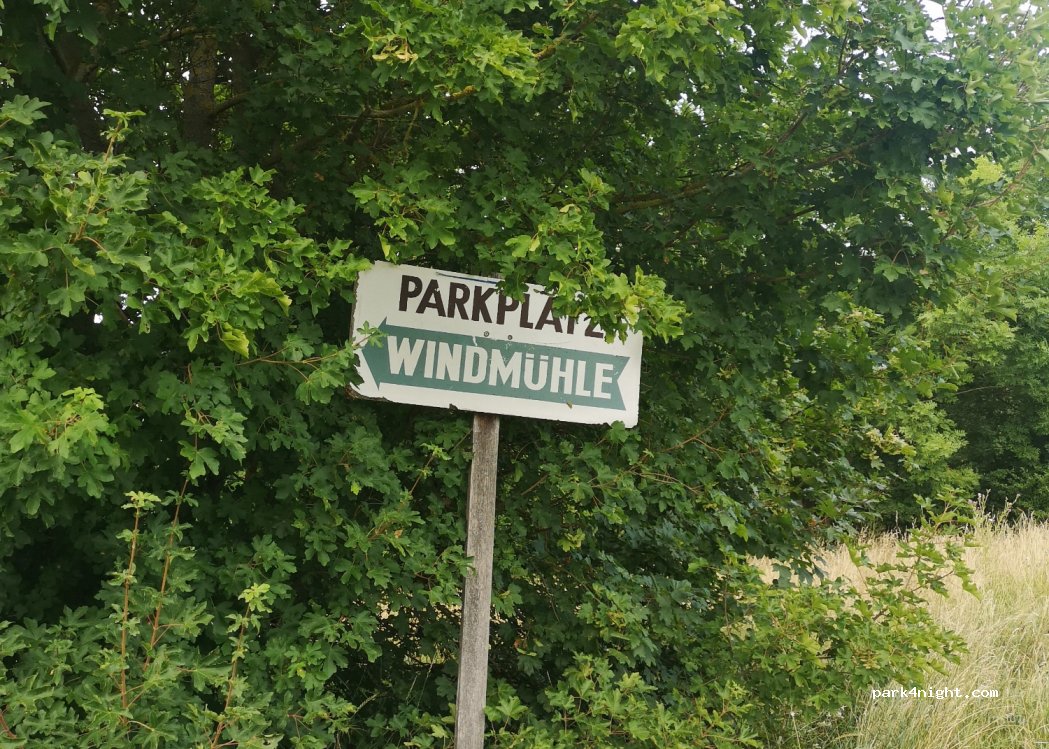 (06648) Eckartsberga - Unter den Windmühlen — foto