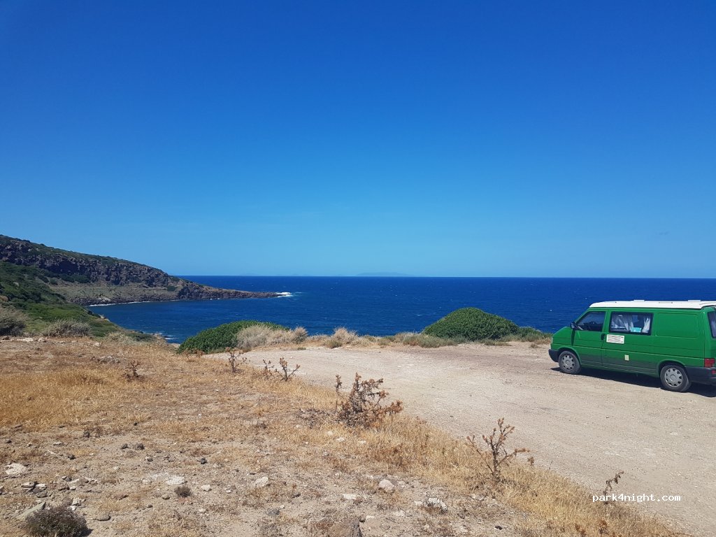 (07031) Castelsardo - Unnamed Road — foto