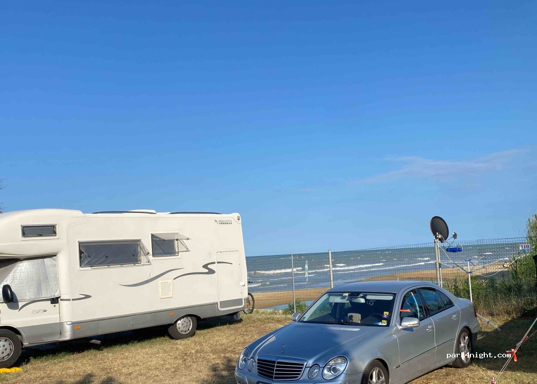 Camping Surabaja — foto