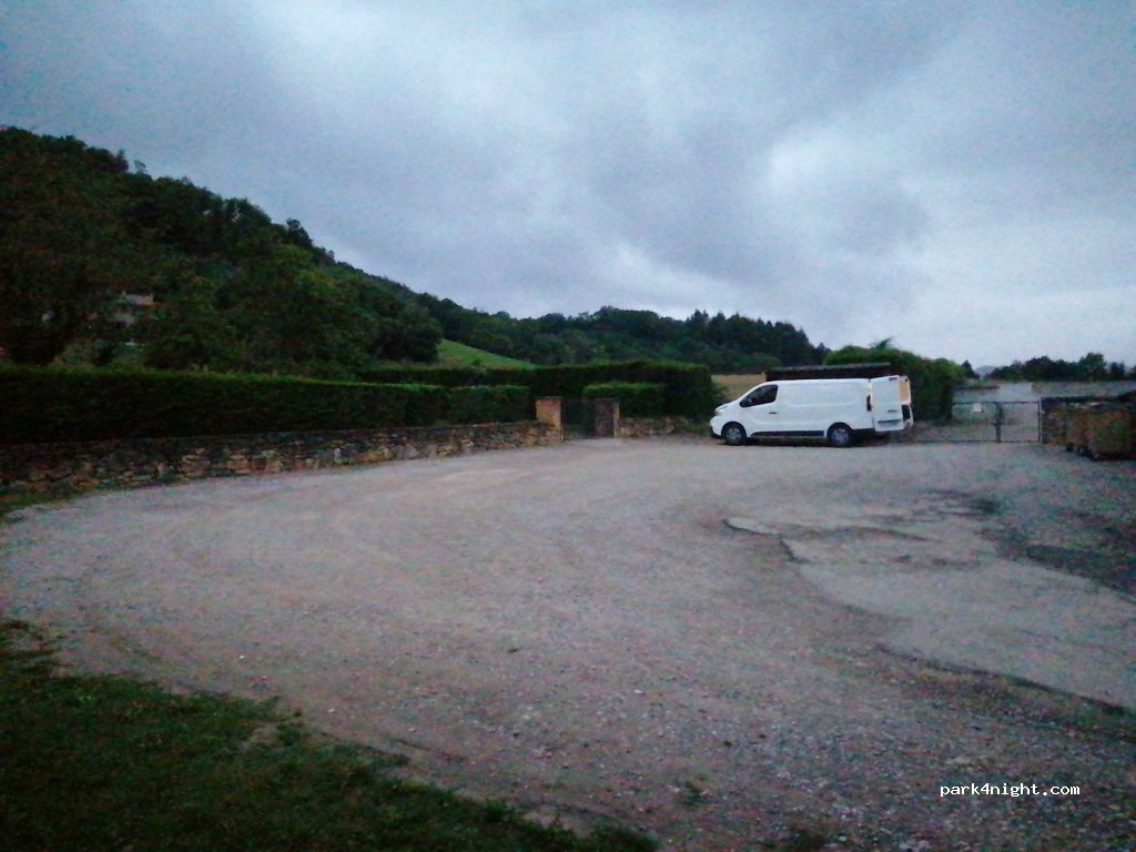 (09300) Villeneuve-d'Olmes - 22 Cité la Forge — foto