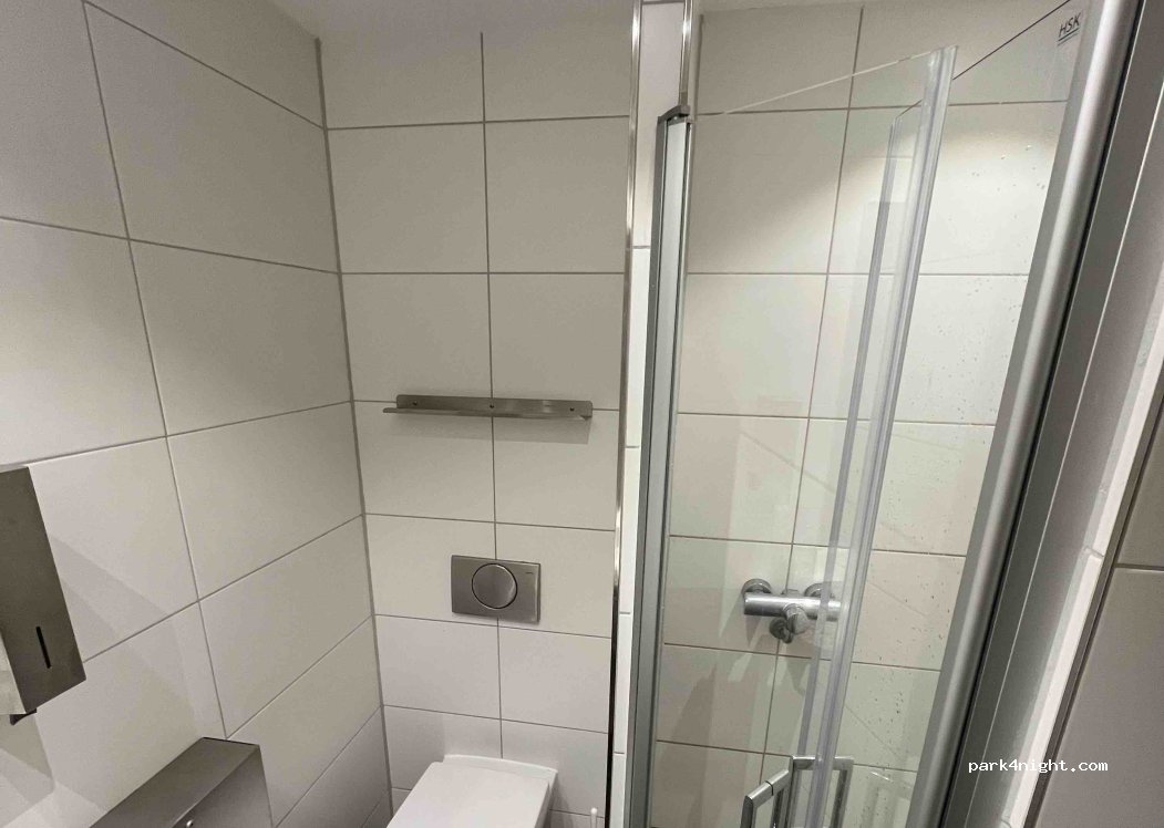 (28309) Bremen - 1 Europaallee — foto