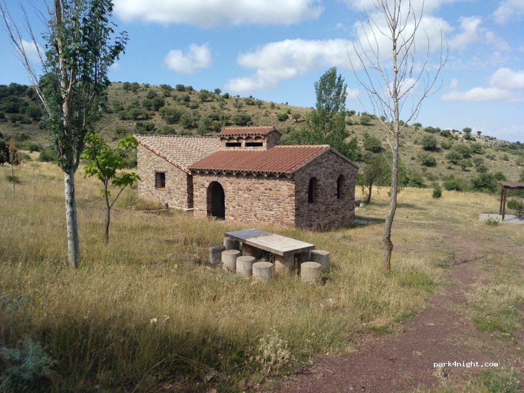 (44161) Escorihuela - Unnamed Road — foto 2