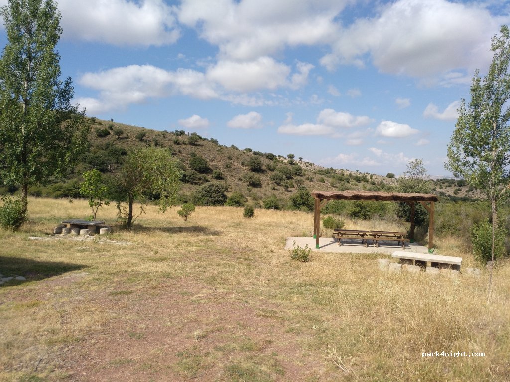 (44161) Escorihuela - Unnamed Road — foto 3