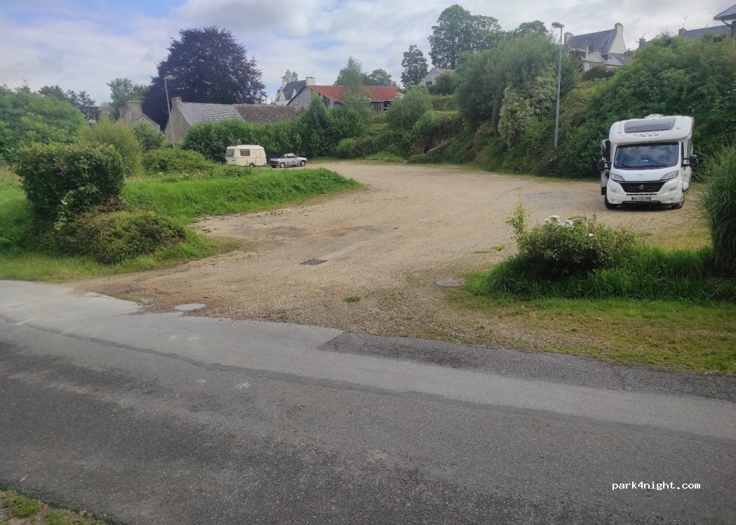 (29400) Landivisiau - 4 Chemin de Kerzuguel — foto