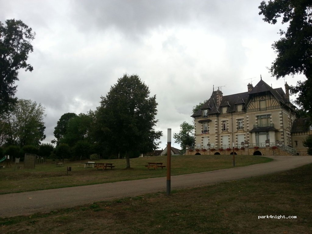 (89120) Villefranche - 13 Rue de Joigny — foto