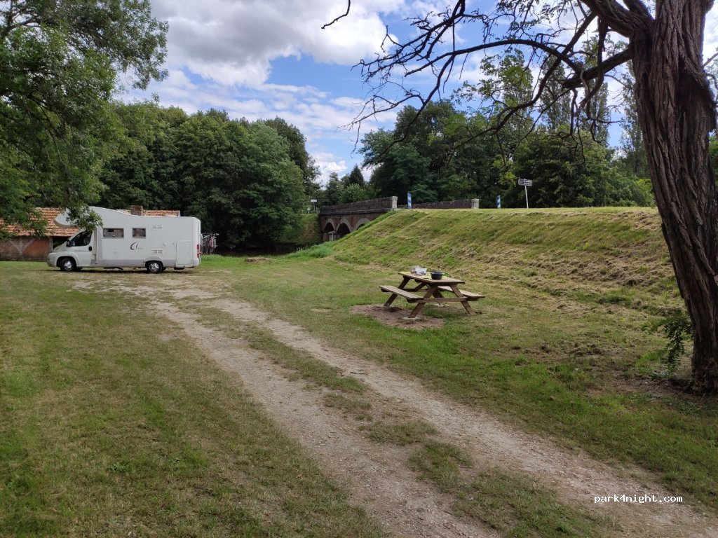 (41300) Souesmes - 45-47 Rue de Souesmes — foto