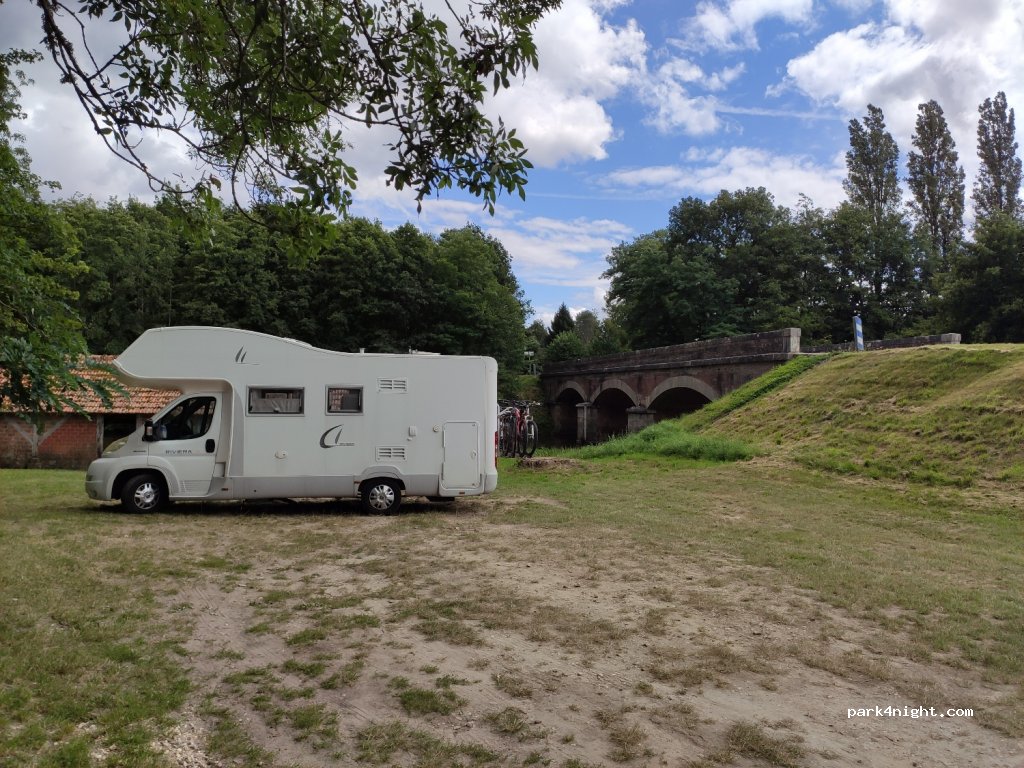 (41300) Souesmes - 45-47 Rue de Souesmes — foto 2