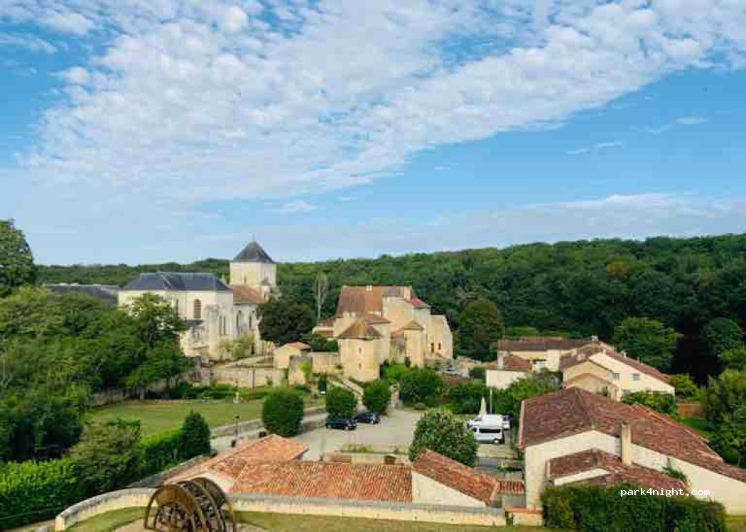 (86340) Nouaillé-Maupertuis - 13 Rue de l'Abbaye — foto 3