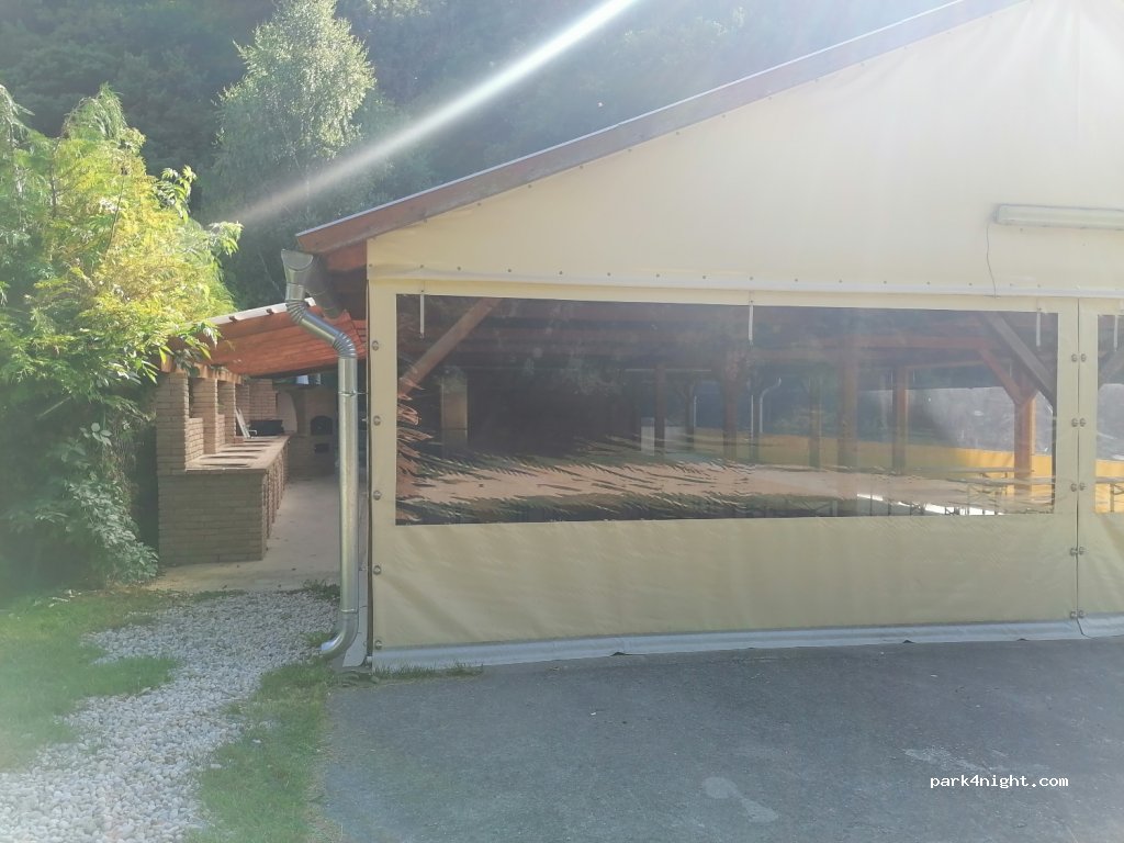 (8445) Csehbánya - 31 Fő utca — foto 2