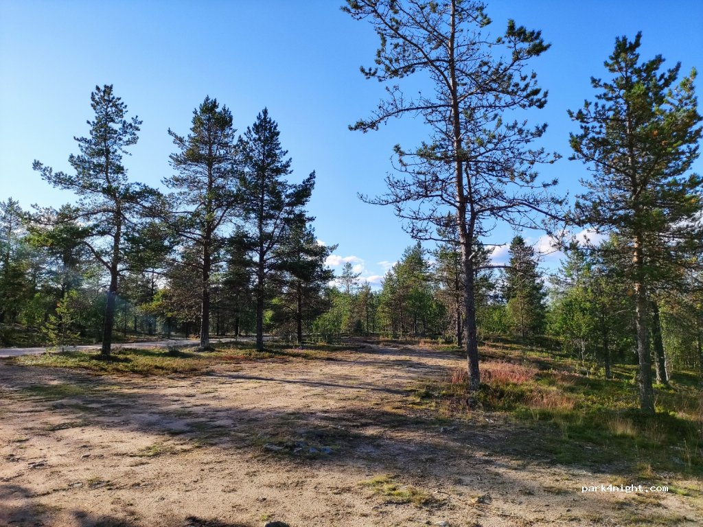 (99830) Enare - Unnamed Road — foto