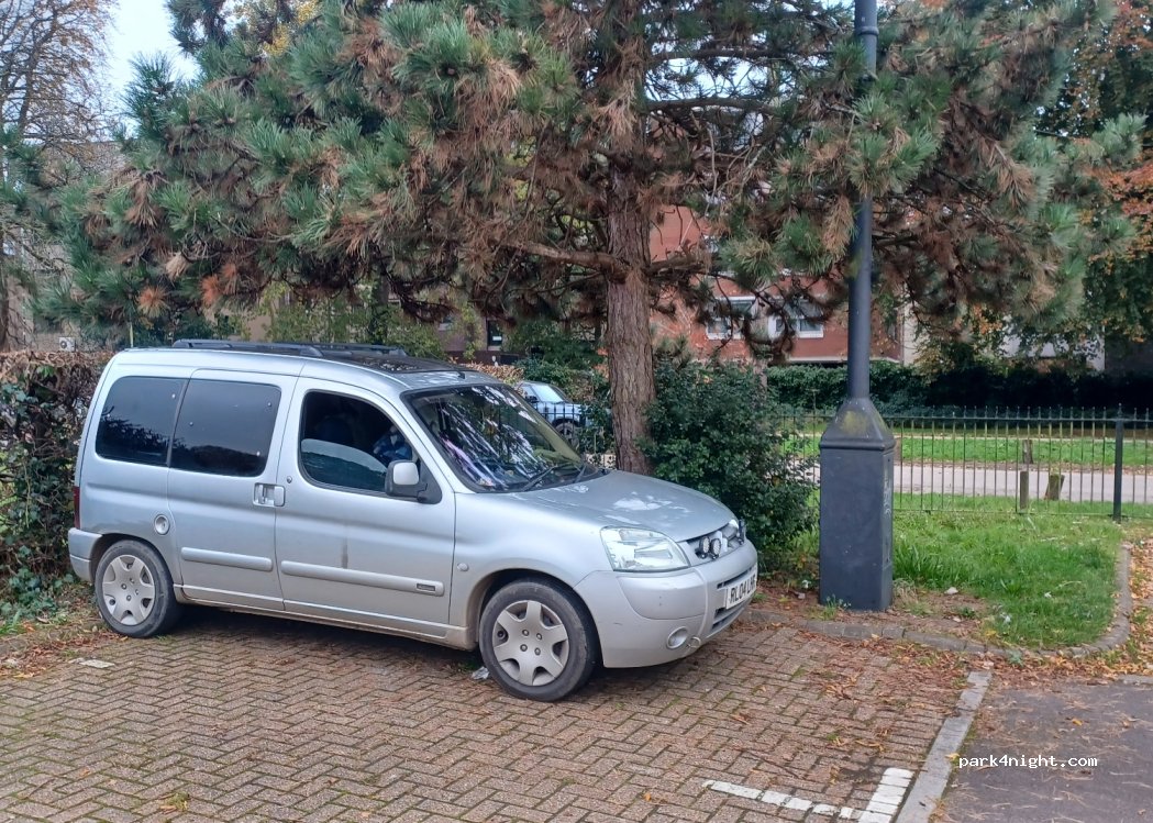 (CF11 9LJ) Cardiff - 10 Cathedral Road — foto 5