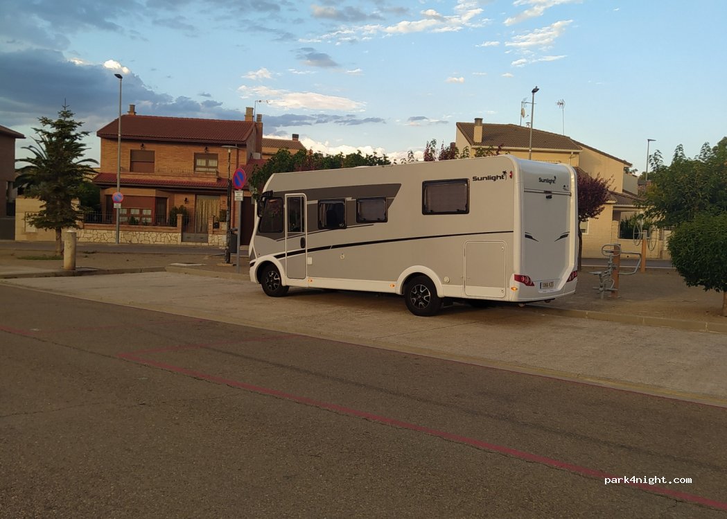 (50690) Pedrola - 4 Calle Río Ebro — foto 3