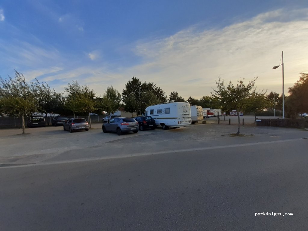 (44580) Les Moutiers-en-Retz - 4 Avenue Félix Guillou — foto