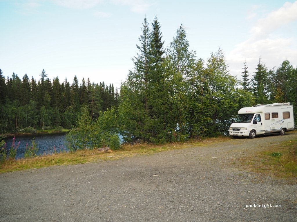 (912 97) Stalon - Unnamed road — foto