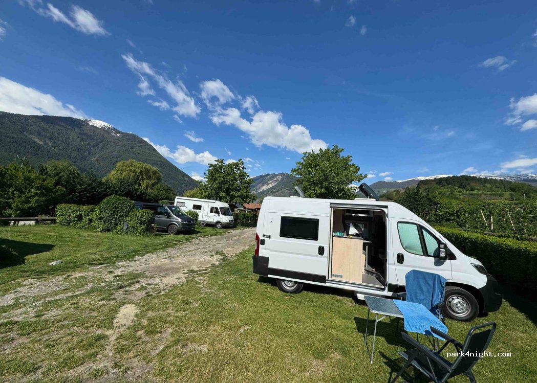 Area Sosta Camper Glorenza — foto 4