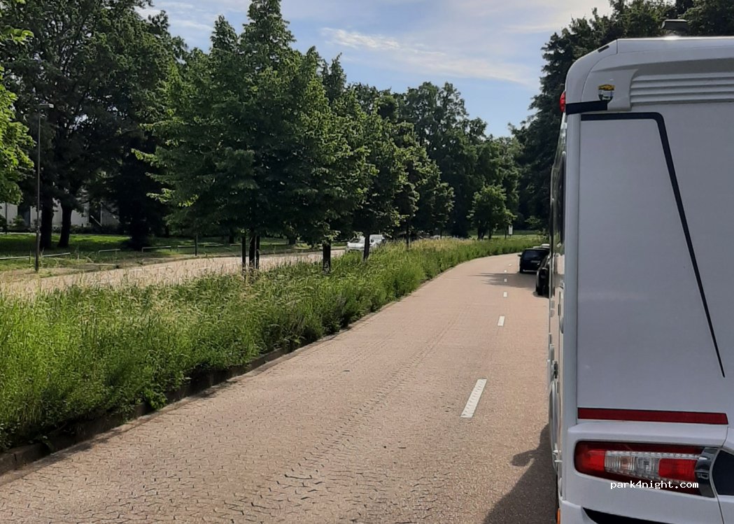 (40225) Düsseldorf - 62 Universitätsstraße — foto 2