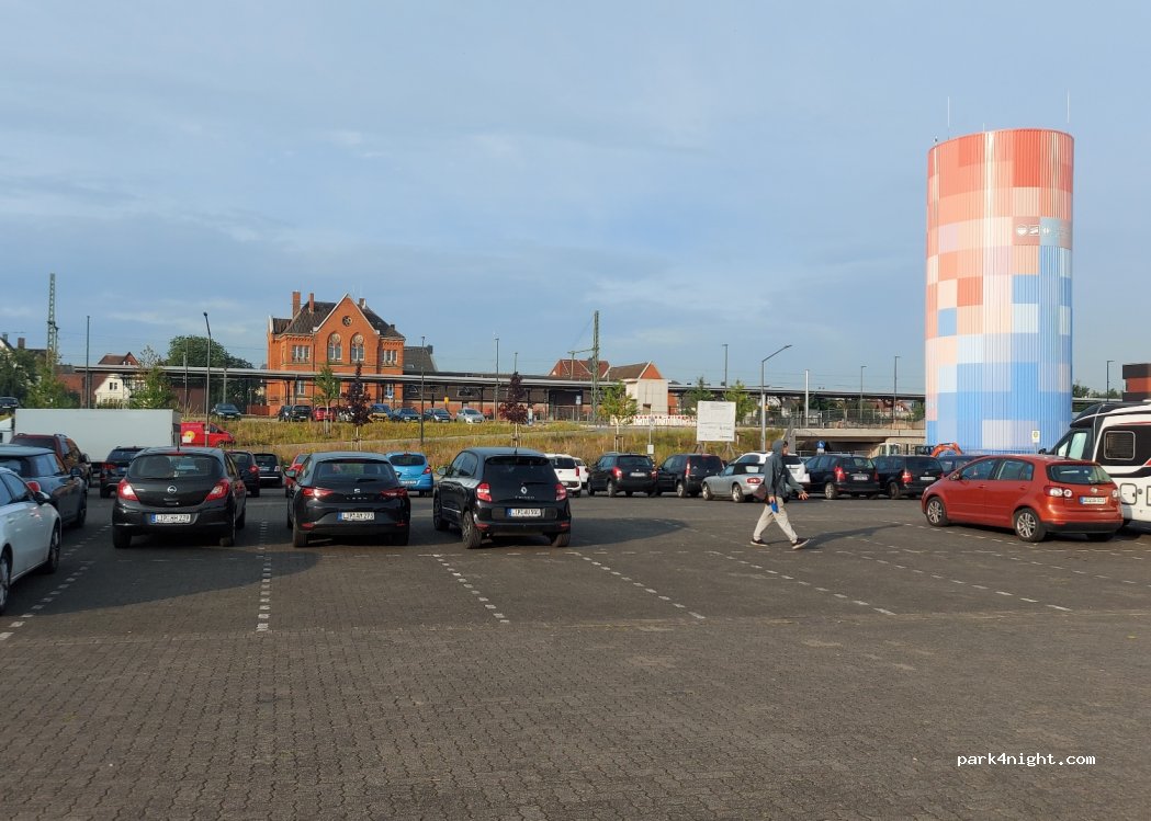 Parkplatz Kronenplatz P7 — foto 2