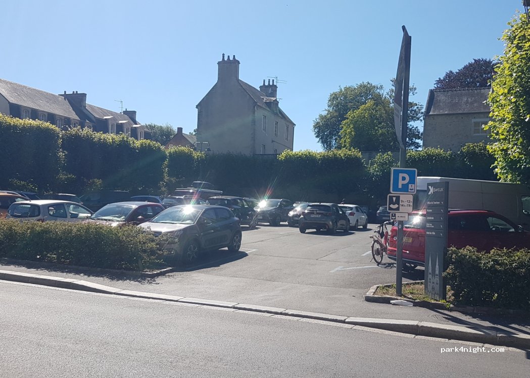 (14400) Bayeux - 40 Rue Larcher — foto