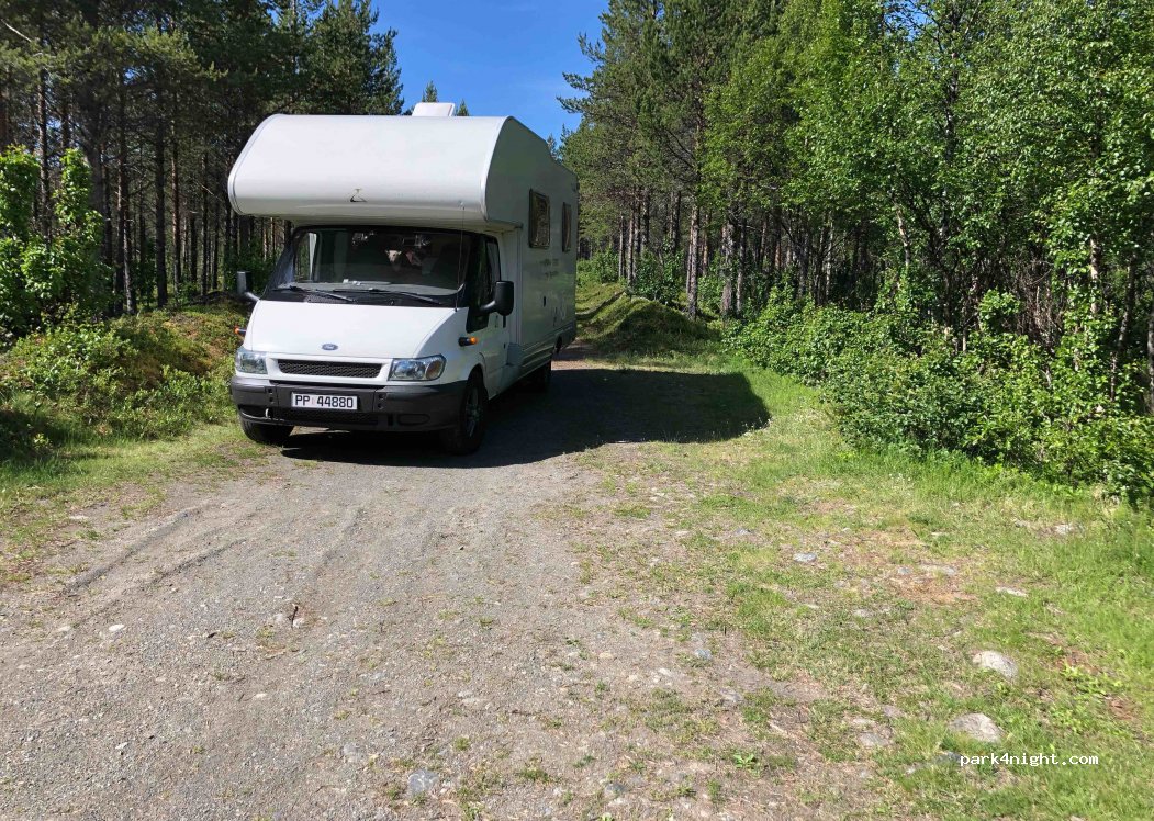 (2683) Tessanden - Unnamed Road — foto