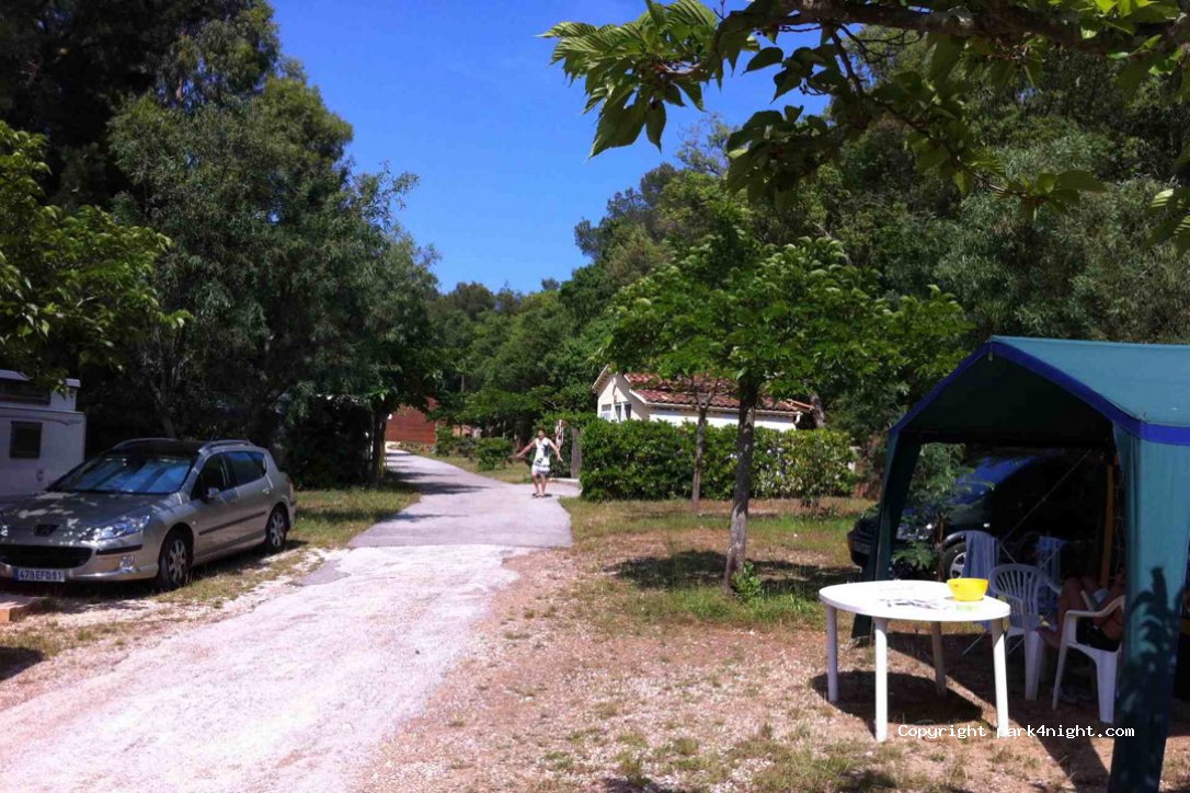 Camping GCU - Bormes Cabasson — foto