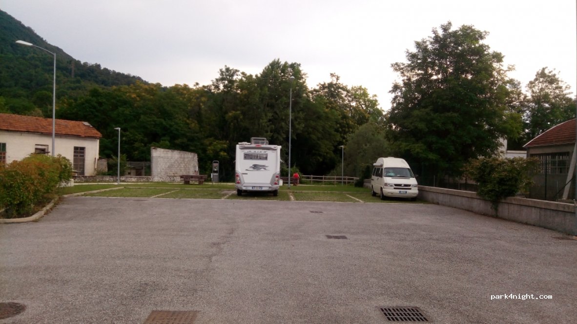 (33085) Maniago - 2 Via Battiferri — foto 2
