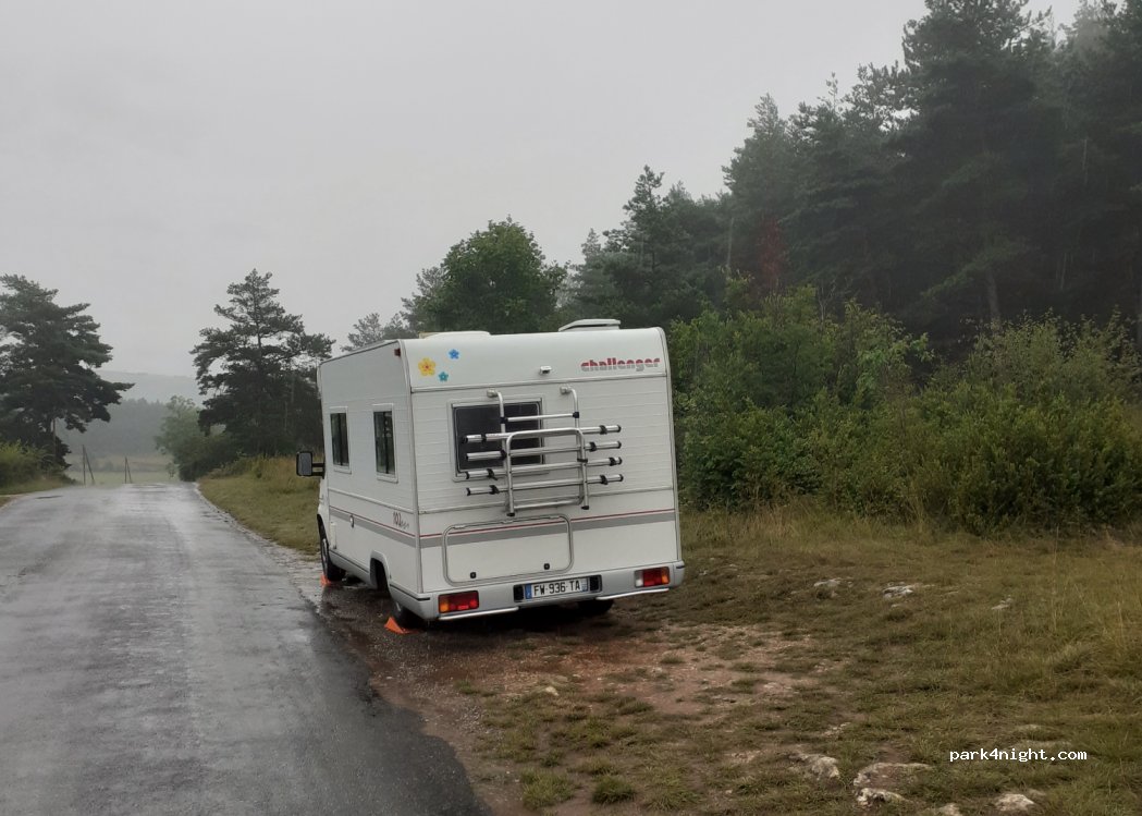 (48210) La Malène - D43 — foto