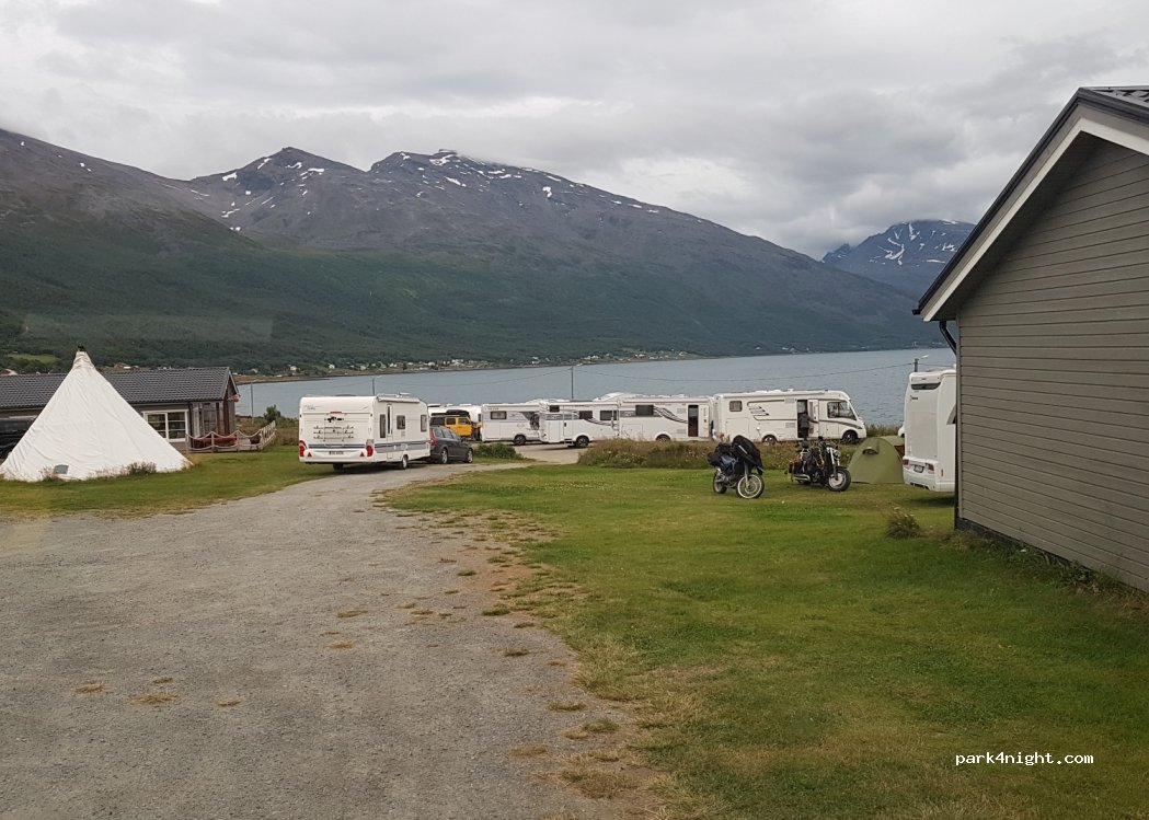 Artic Lyngen Sjøcamp — foto